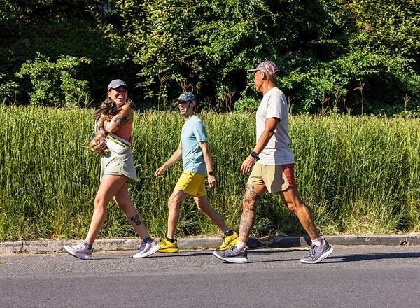 Chůzí přispějete k posílení kostí, kloubů a svalů celého těla 