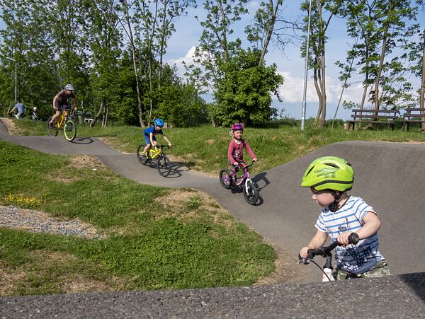 Pumptrack Nupáky potěší malé i velké